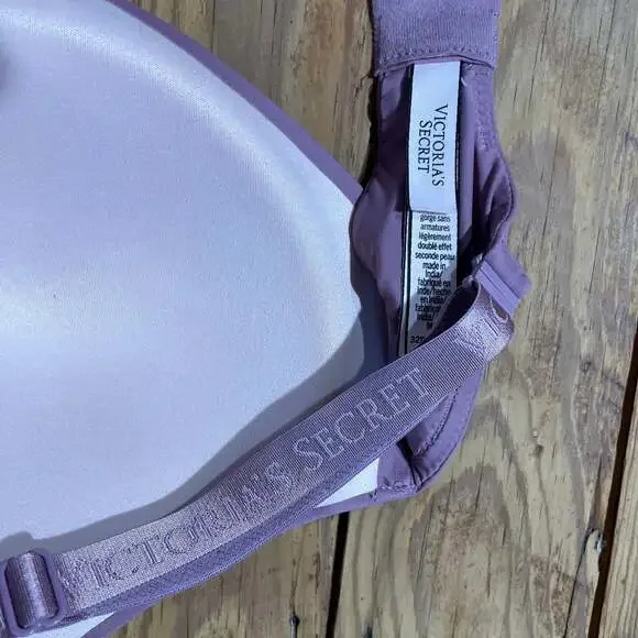 Victoria's Secret lightly lined wireless bra - Picture 3 of 4